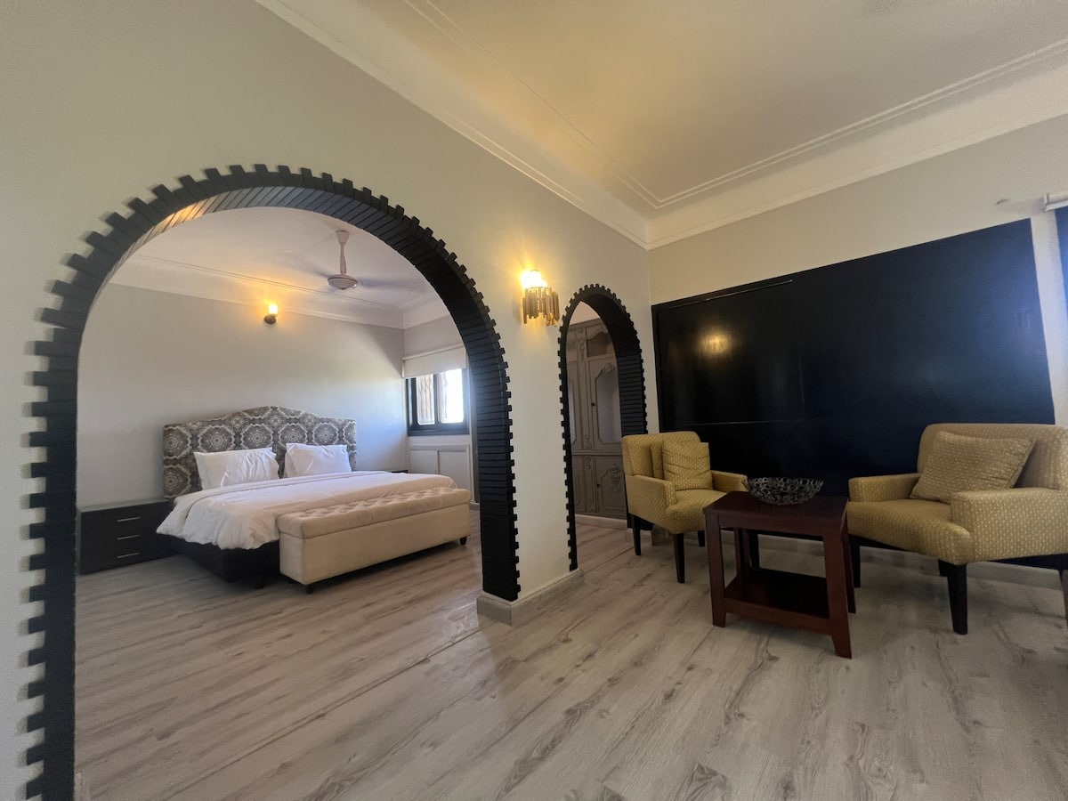 2 Bedroom 2nd Floor in Dhoraji (Aga Khan)